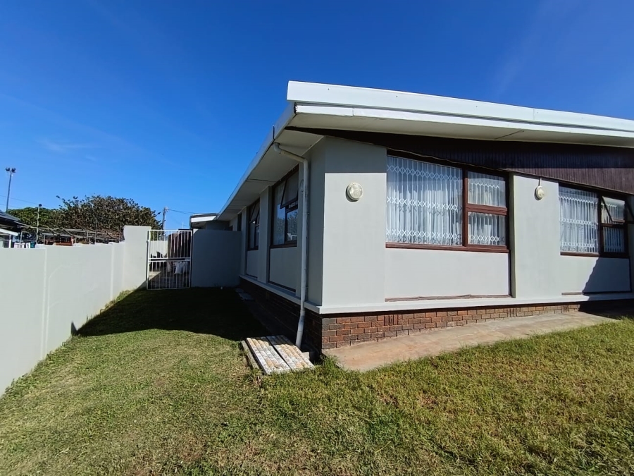 4 Bedroom Property for Sale in Baysville Eastern Cape